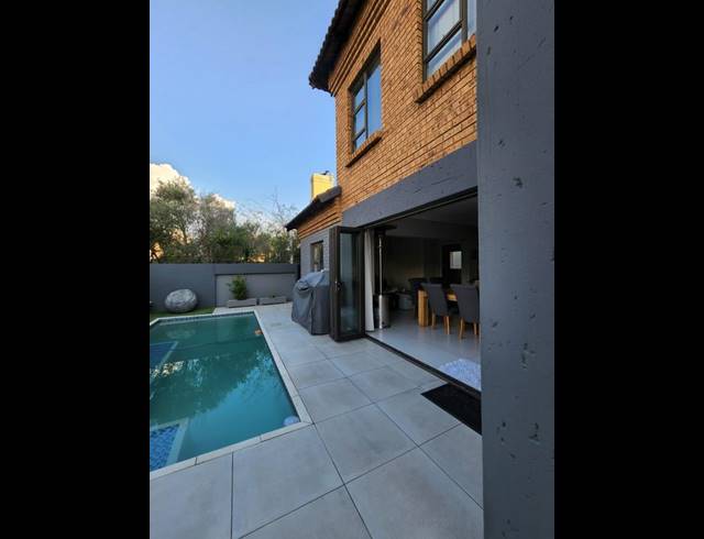 4 BEDROOM PROPERTY TO RENT IN SONNEVELD